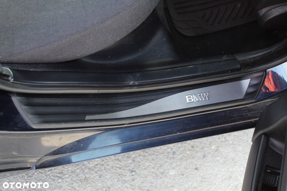 LISTWY NAKŁADKI PROGOWE WEWNĘTRZNE BMW SERIA 5 E60 - 4