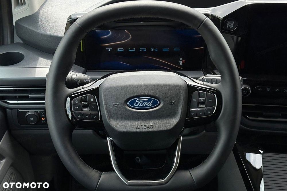 Ford Tourneo Custom - 10