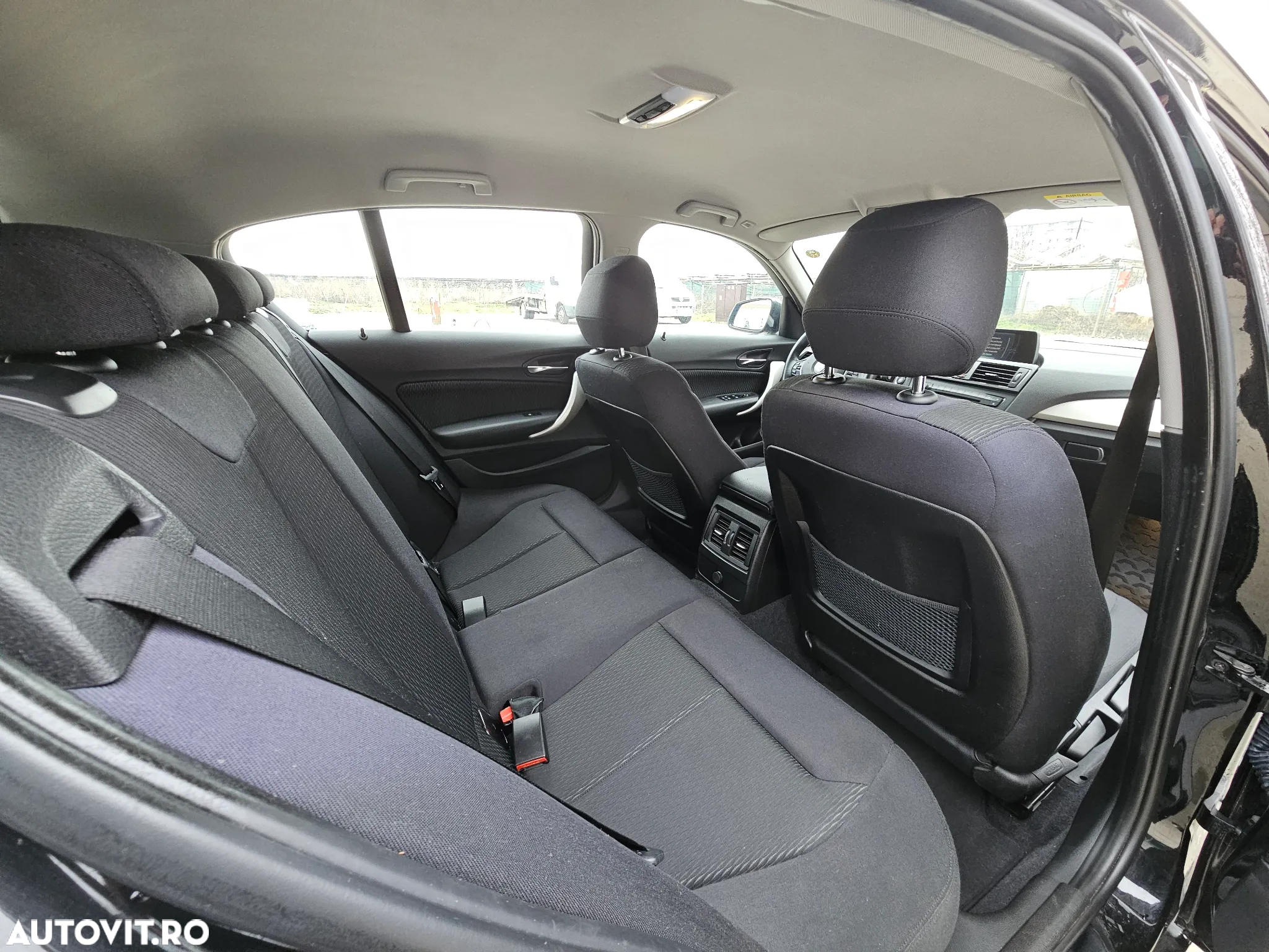 BMW Seria 1 116i - 6