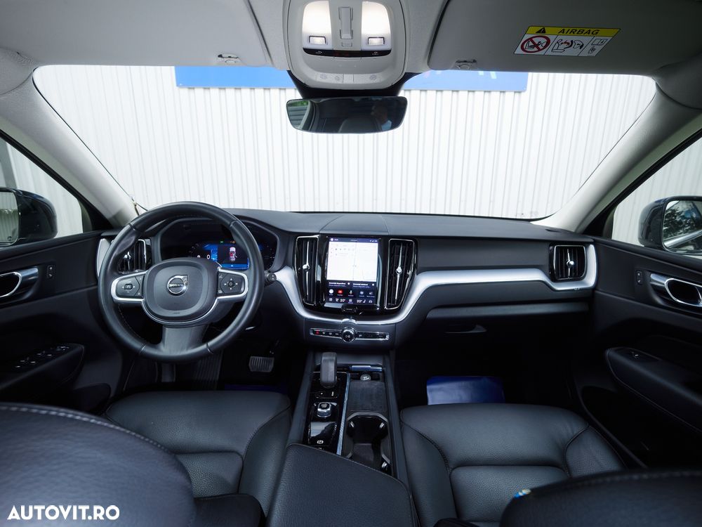 VOLVO XC60 2021 — imagine 7