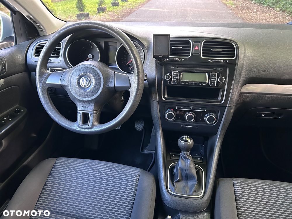 Volkswagen Golf 1.6 TDI BlueMotion Technology Comfortline - 11