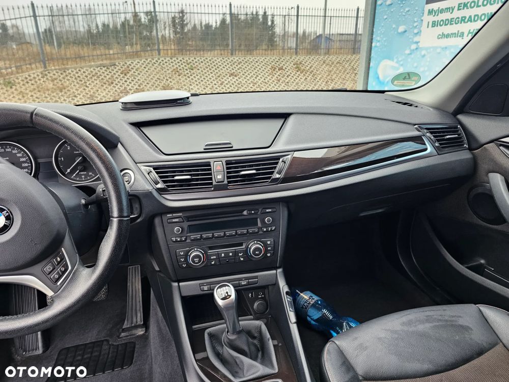 BMW X1 sDrive18d xLine - 9