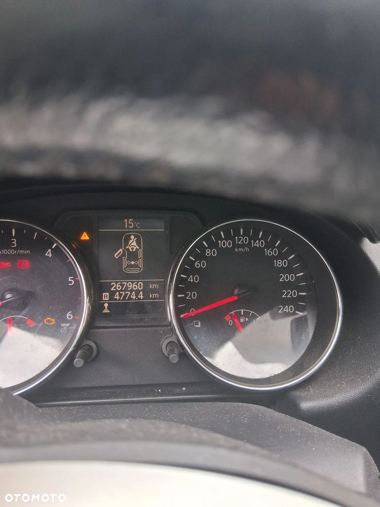 Nissan Qashqai 1.6 dCi DPF tekna - 4