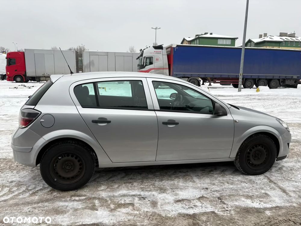 Opel Astra 1.7 CDTI - 4