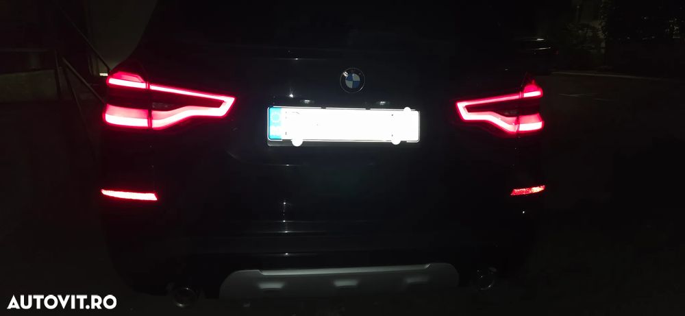 BMW X3 xDrive20d AT Luxury Line - 8