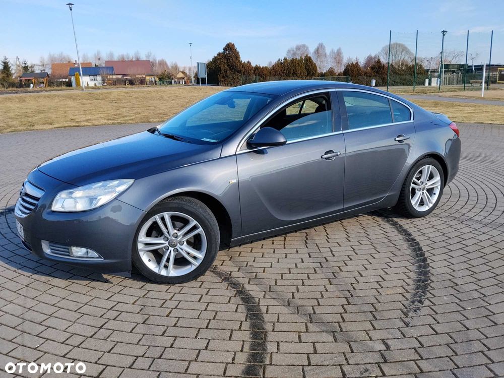 Opel Insignia - 1