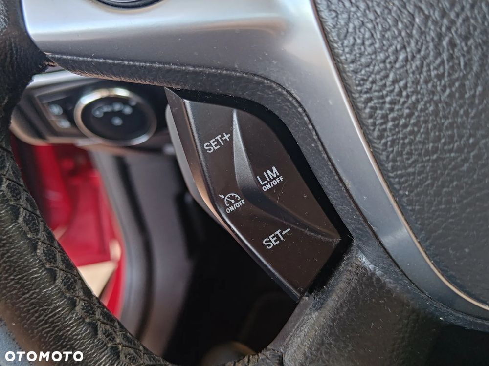 Ford Focus 1.0 EcoBoost Titanium - 14