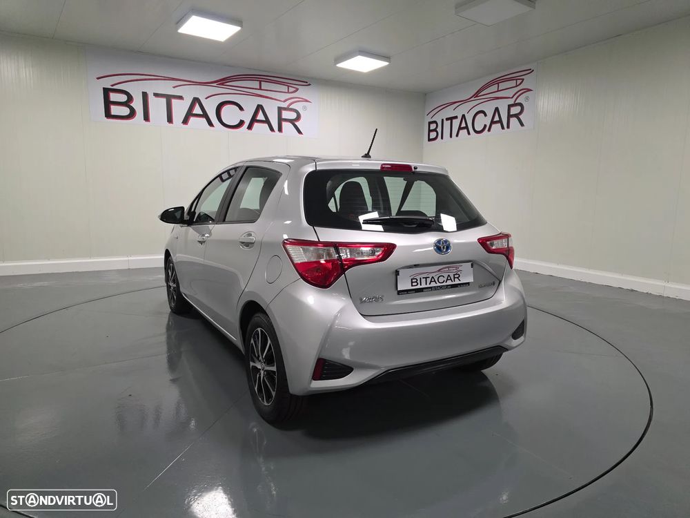 Toyota Yaris 1.5 HSD Comfort +P.Style+P.Techno - 19