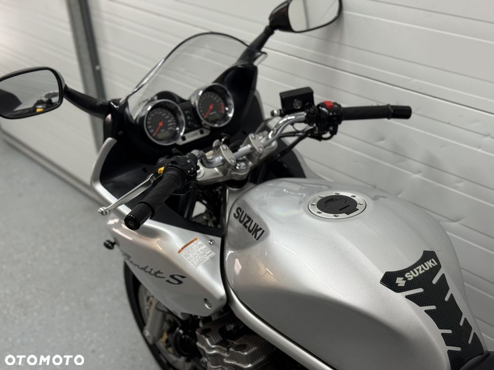 Suzuki Bandit - 9