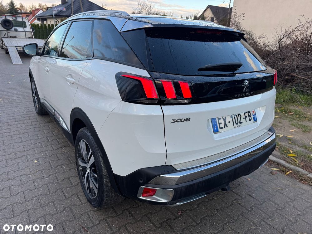 Peugeot 3008 PureTech 130 Stop & Start GPF Allure - 29