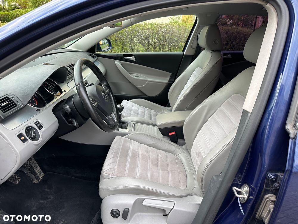 Volkswagen Passat Variant 1.8 TSI Highline - 3