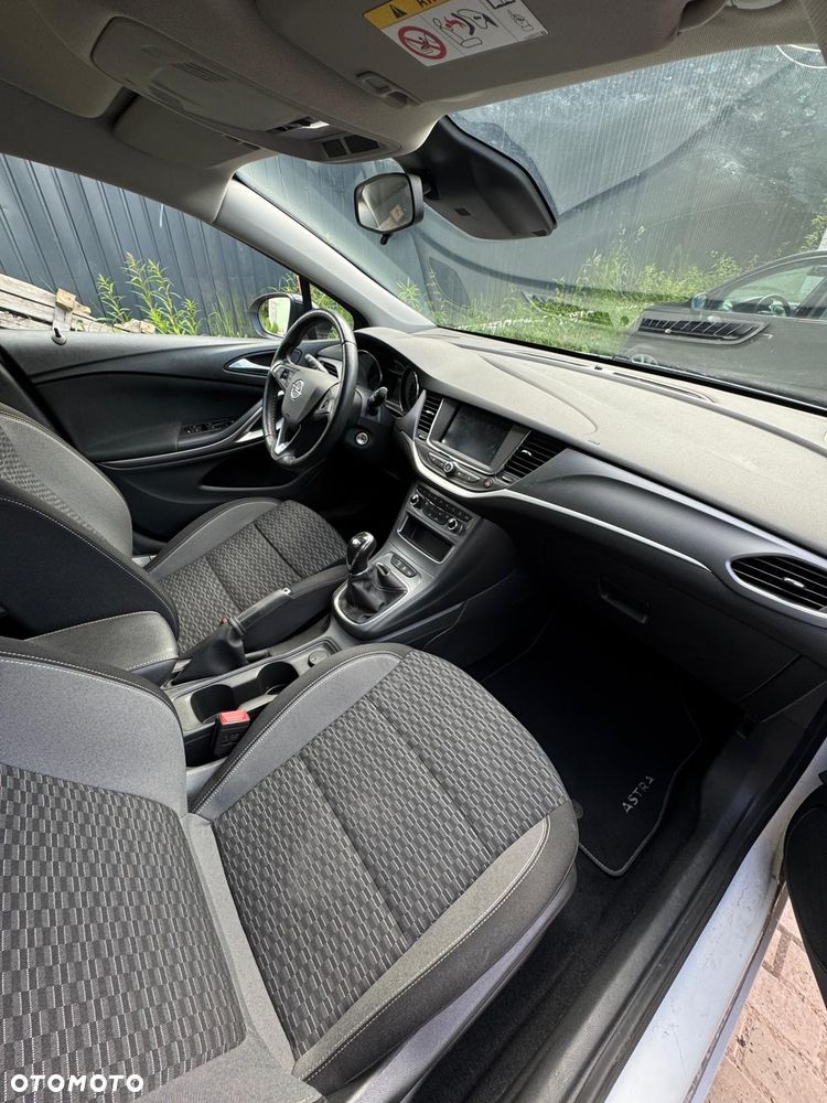 Opel Astra - 8