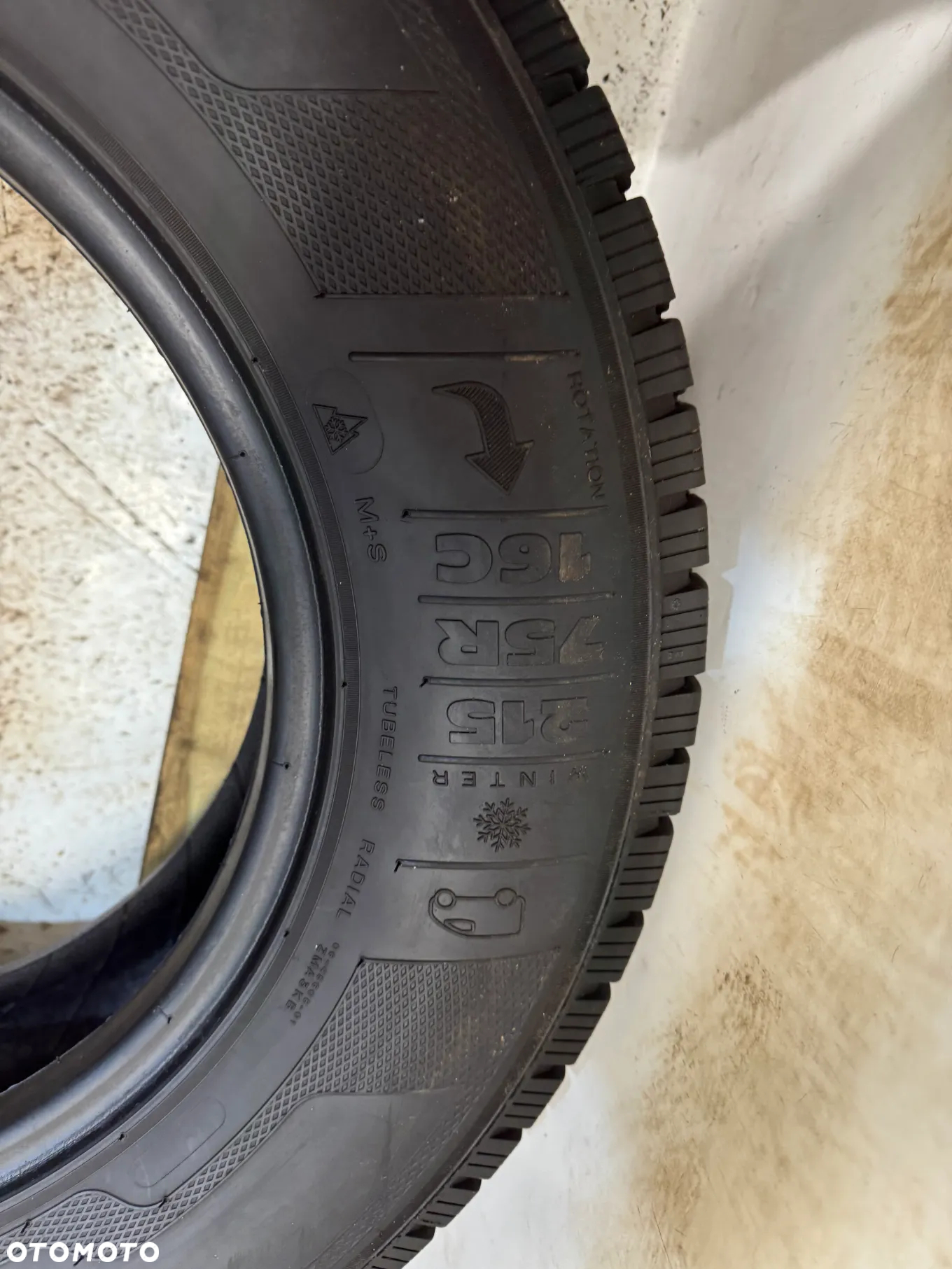 G-2869 215/7516C 116/114R KLEBER TRANSLAP 2 - 5