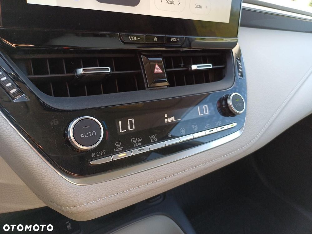 Toyota Corolla 1.8 Hybrid Style - 25