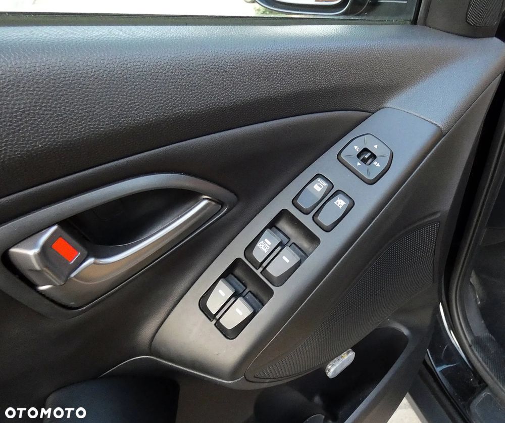 Hyundai ix35 2.0 CRDi Premium 4WD - 18