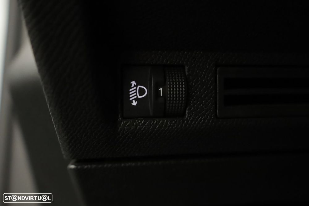 Peugeot 5008 1.2 Hybrid Allure e-DCS6 - 18