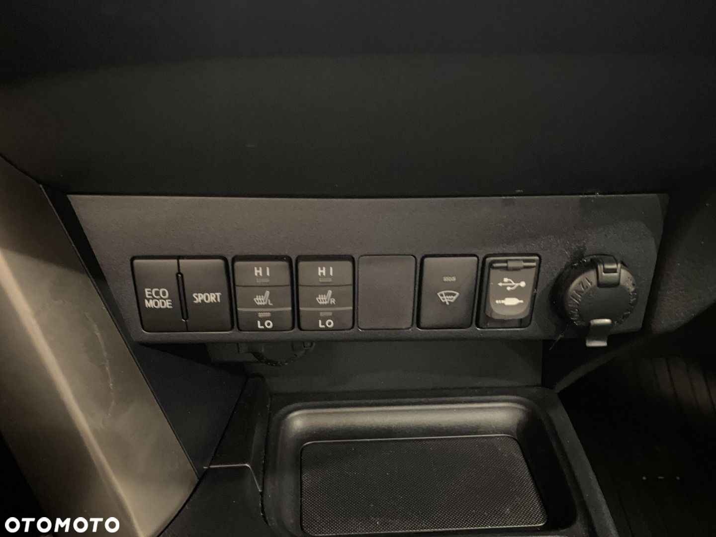 Toyota RAV4 - 18