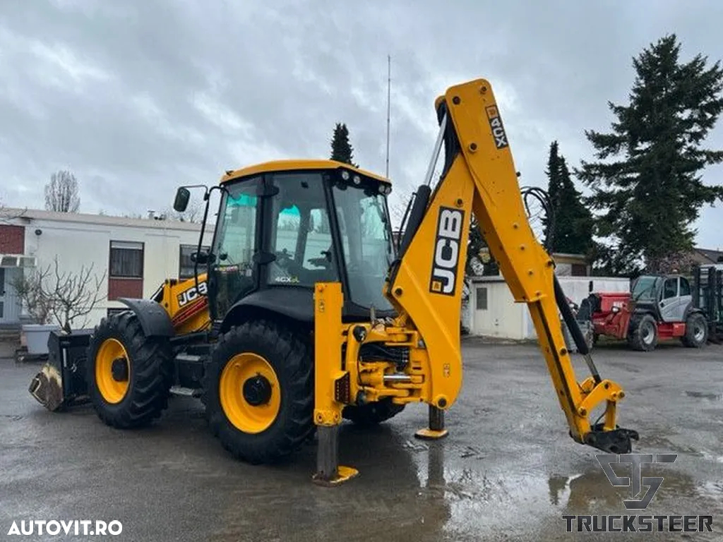 JCB 4CX - 5
