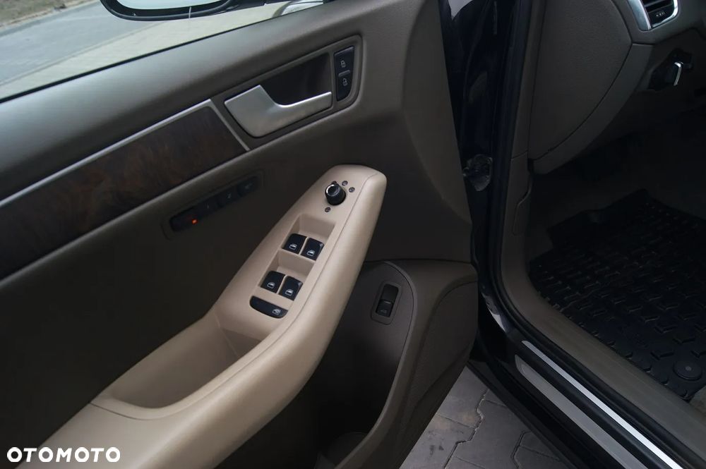 Audi Q5 3.2 FSI Quattro S tronic - 31