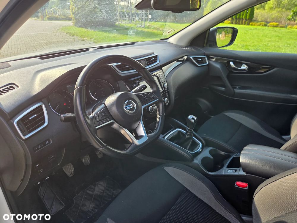 Nissan Qashqai 1.3 DIG-T N-Connecta - 12