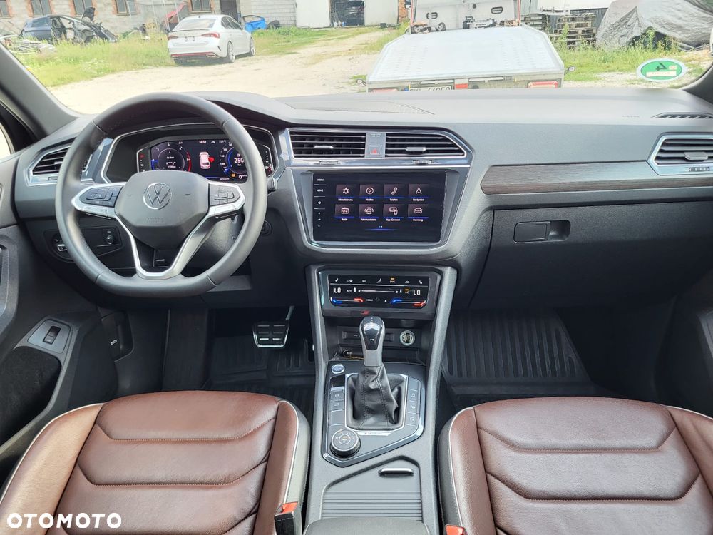 Volkswagen Tiguan 2.0 TDI SCR 4MotION DSG Elegance - 22