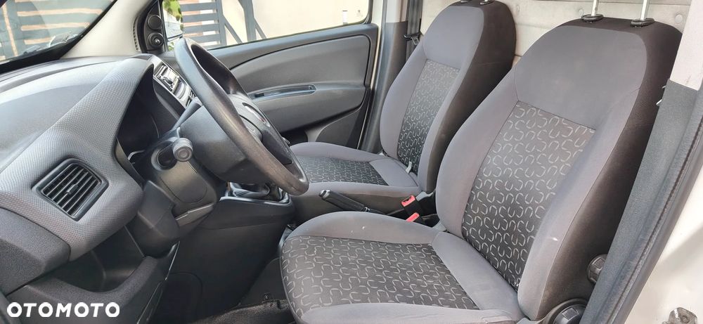 Fiat DOBLO - 15