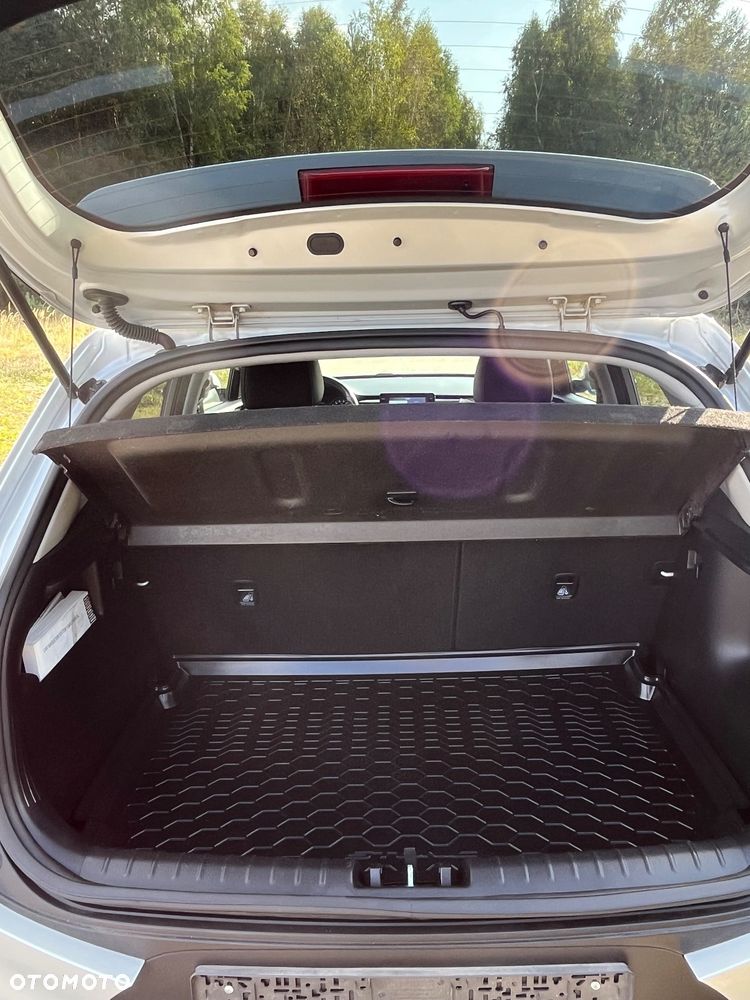 Kia Stonic 1.4 L - 14