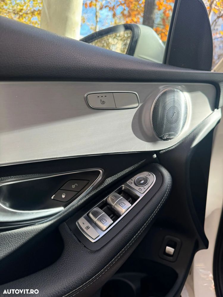 Mercedes-Benz GLC 250 d 4Matic 9G-TRONIC AMG Line - 28