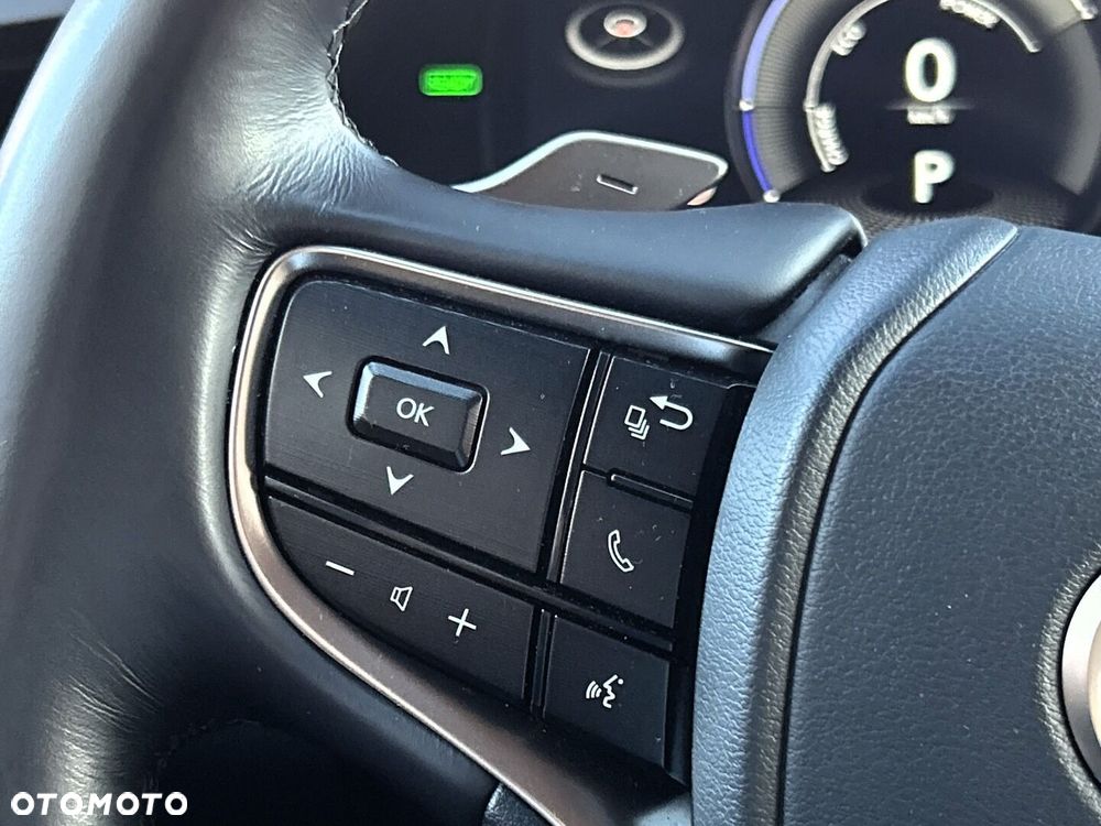 Lexus ES 300h Business Edition - 19