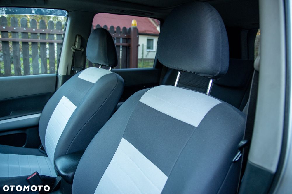 Nissan X-Trail 2.0 dCi 4x4 DPF SE - 14