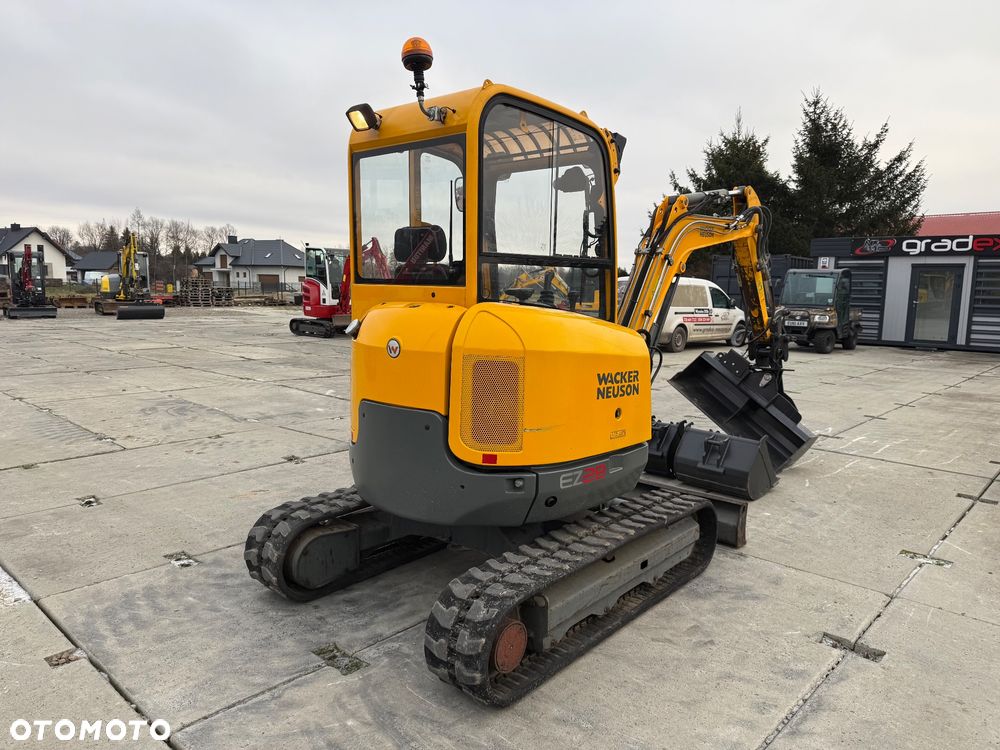 Wacker Neuson EZ28 - 8