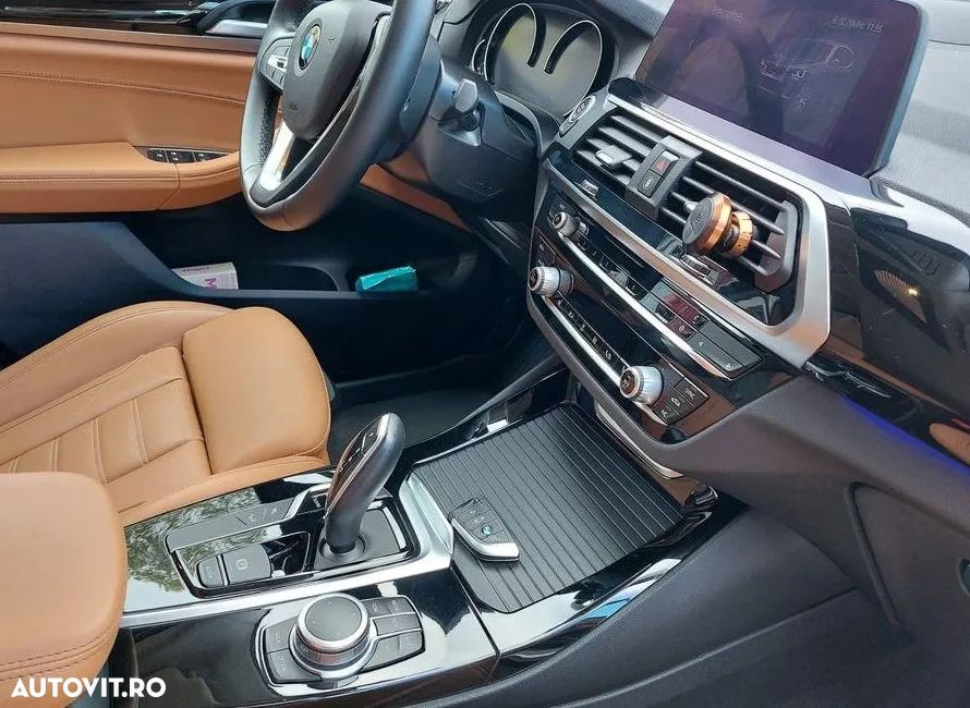BMW X3 xDrive20i AT xLine - 8