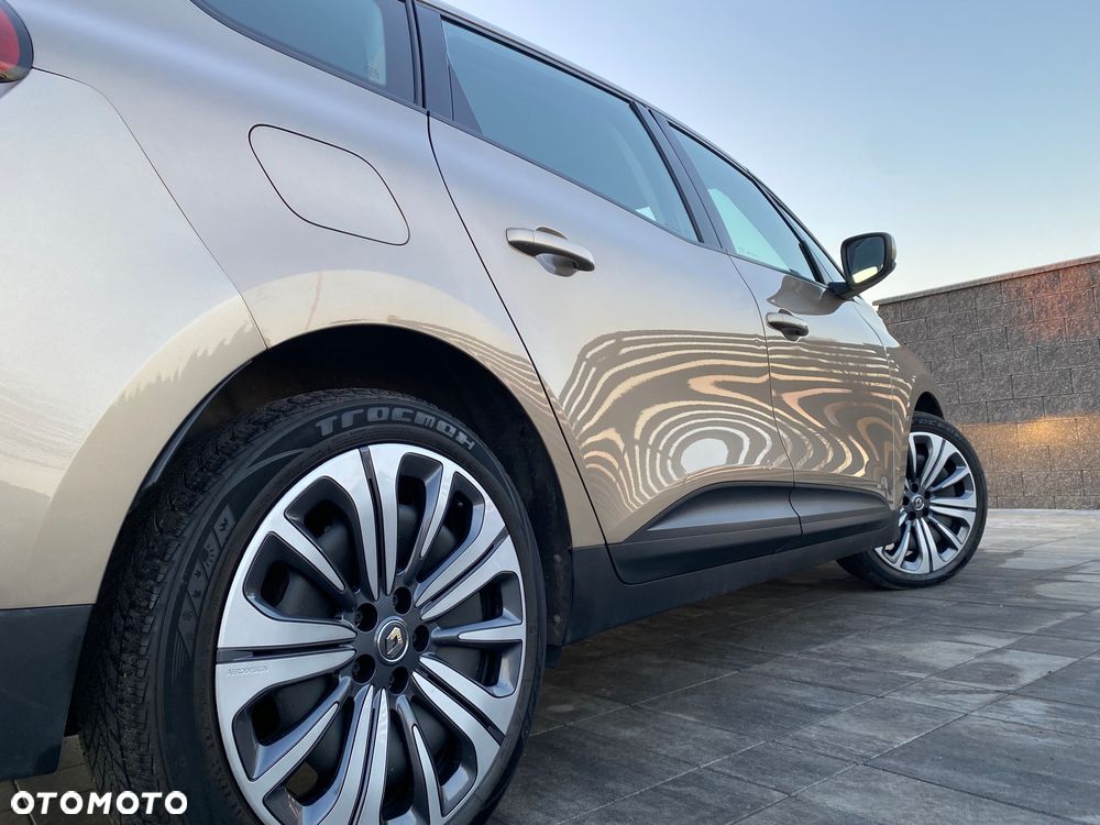 Renault Grand Scenic - 19