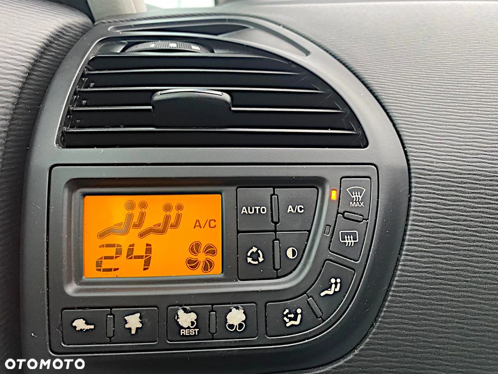 Citroën C4 Picasso - 21