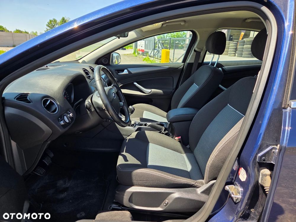 Ford Mondeo 2.0 TDCi Trend - 10