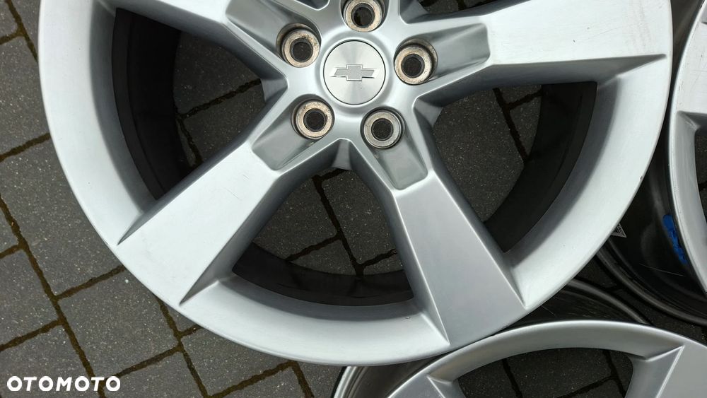 Felgi Aluminiowe 20 Chevrolet Camaro 5x120 ET 35 - 12