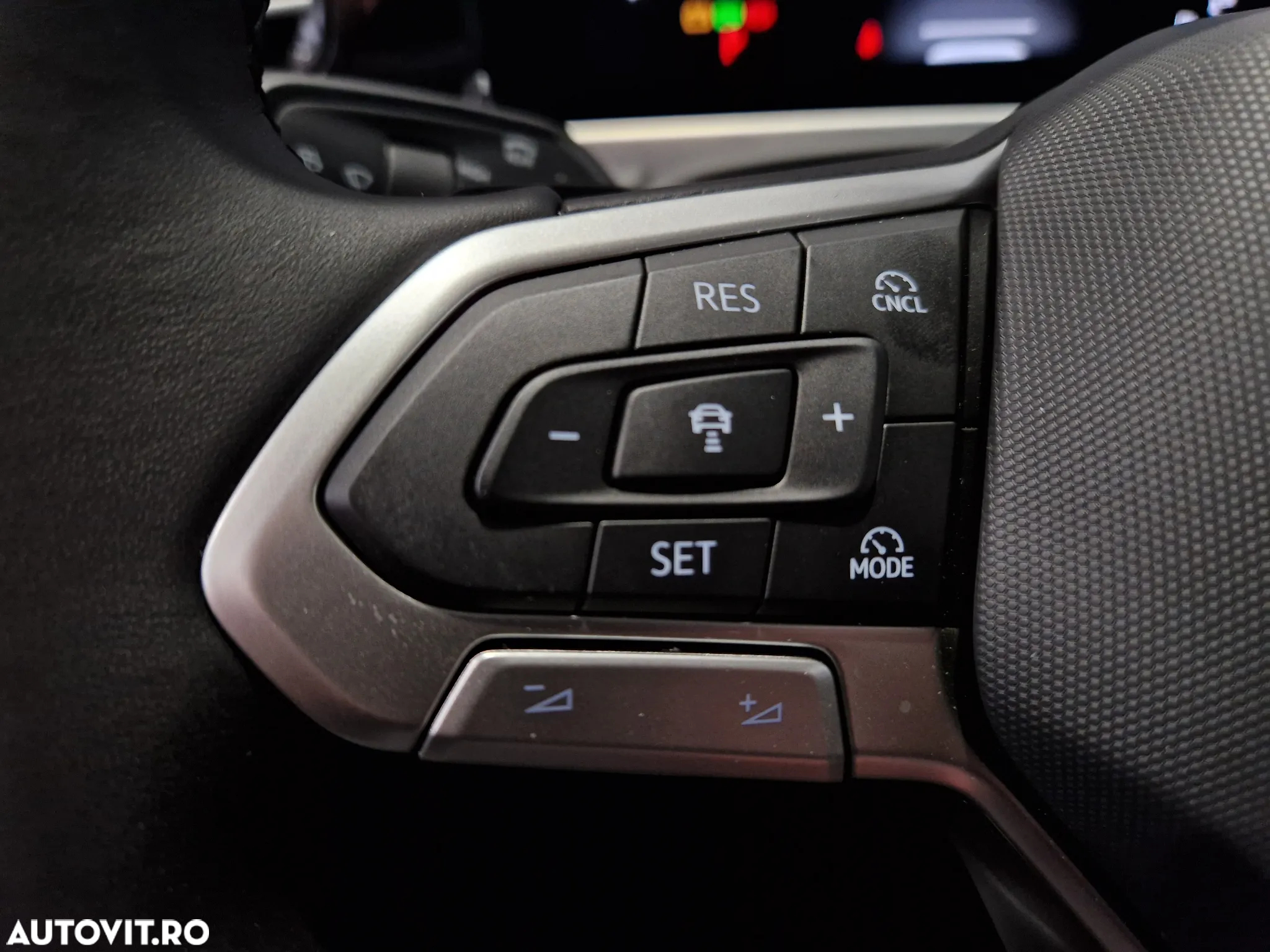 Volkswagen Passat Variant 2.0 TDI DSG Business - 18
