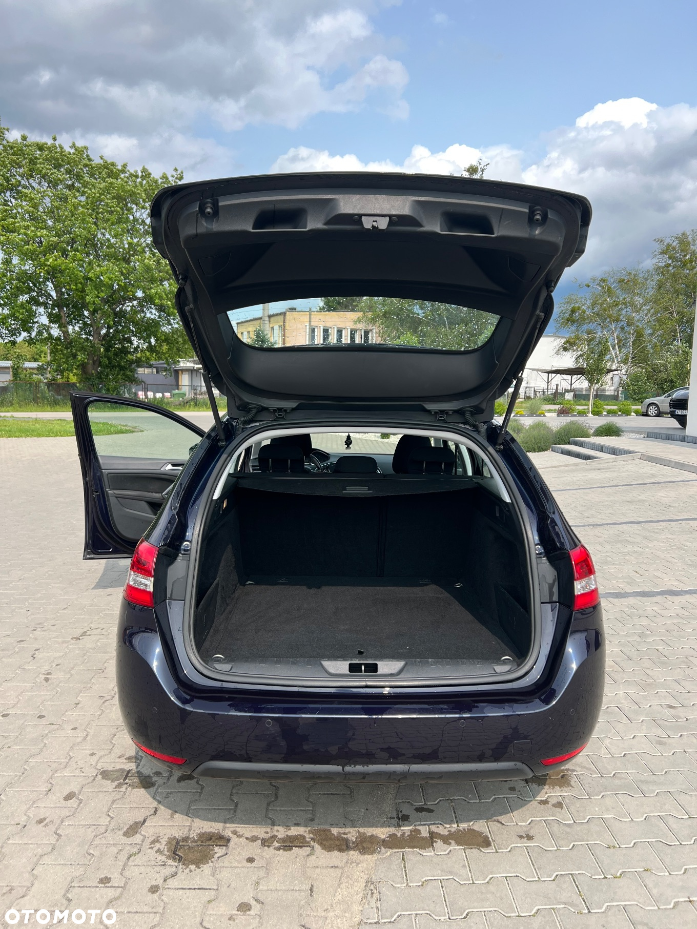 Peugeot 308 - 8