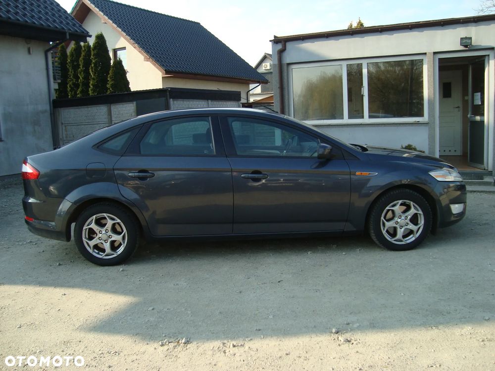 Ford Mondeo - 4
