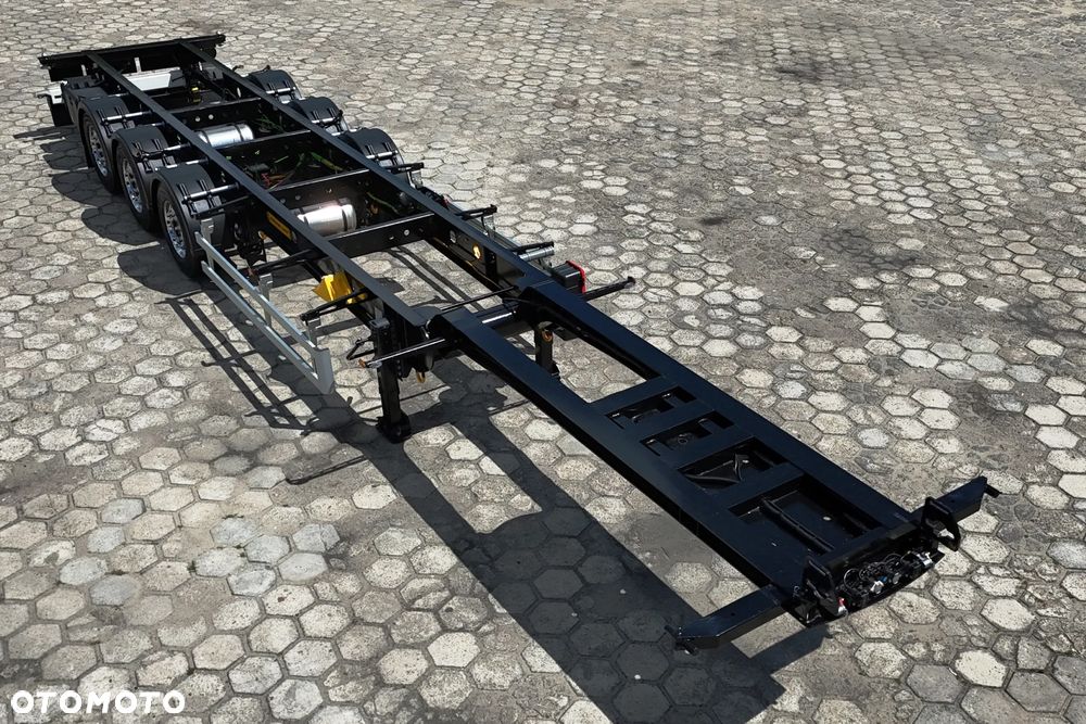 Inny super lekka i wytrzymała naczepa do przewozu kontenerów, kontenerowa, 40-45FT - SAF HOLLAND - ALUFELGI - 10