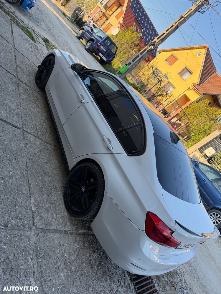 BMW Seria 3 330e iPerformance AT Sport Line Shadow - 4