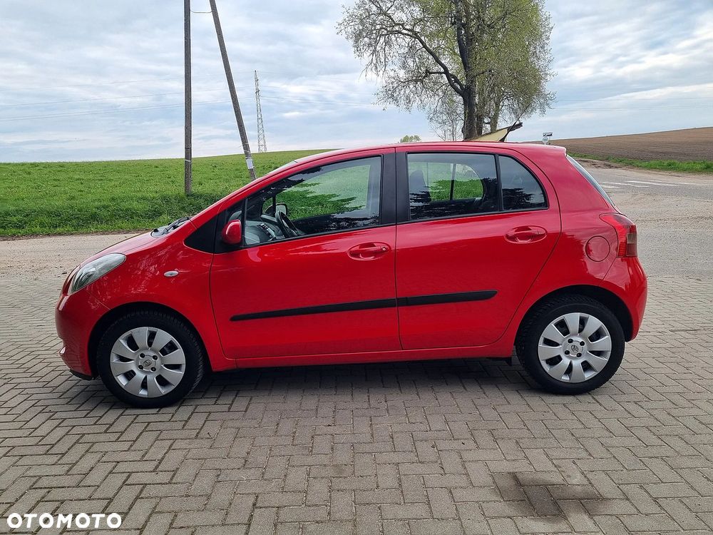 Toyota Yaris 1.3 Sol - 2