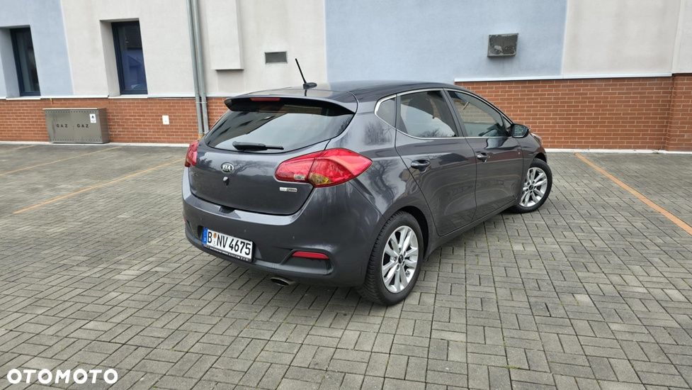 Kia Ceed 1.6 CRDi 136 ISG Spirit - 7