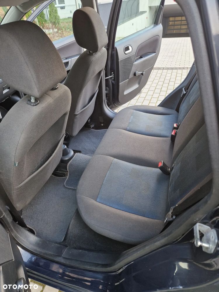 Ford Fiesta 1.4 TDCI - 15