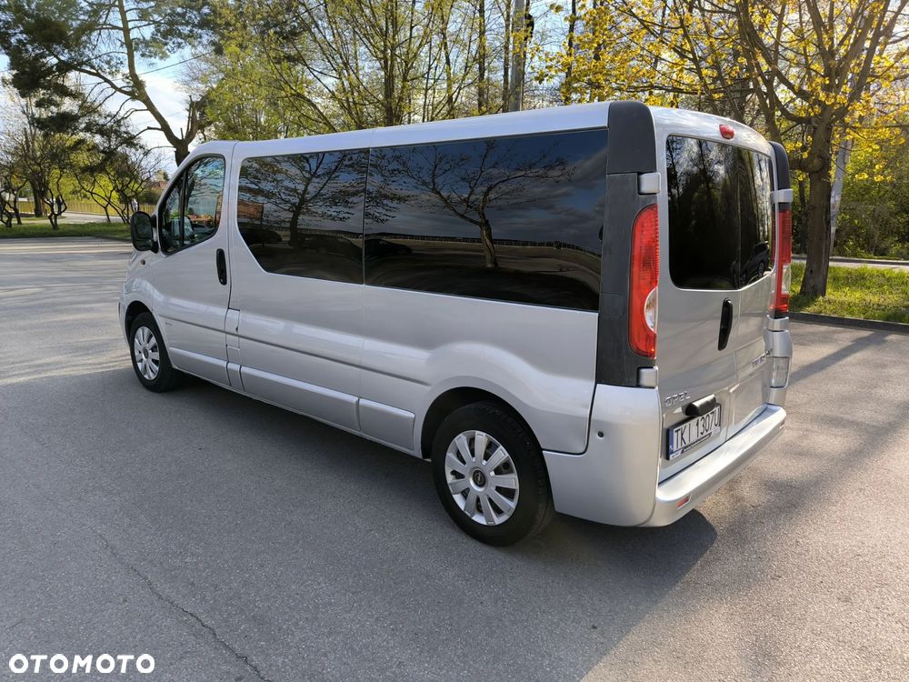 Opel Vivaro L2H1 2.9t - 7
