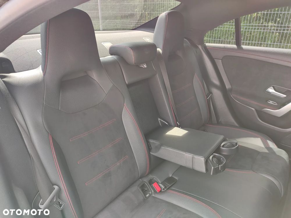 Mercedes-Benz CLA 200 mHEV AMG Line 7G-DCT - 9
