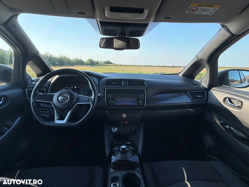 Nissan LEAF 40 kWh N-Connecta - 15