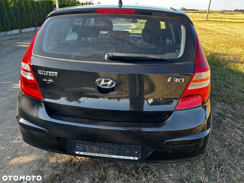 Hyundai i30 1.4 Classic + - 19