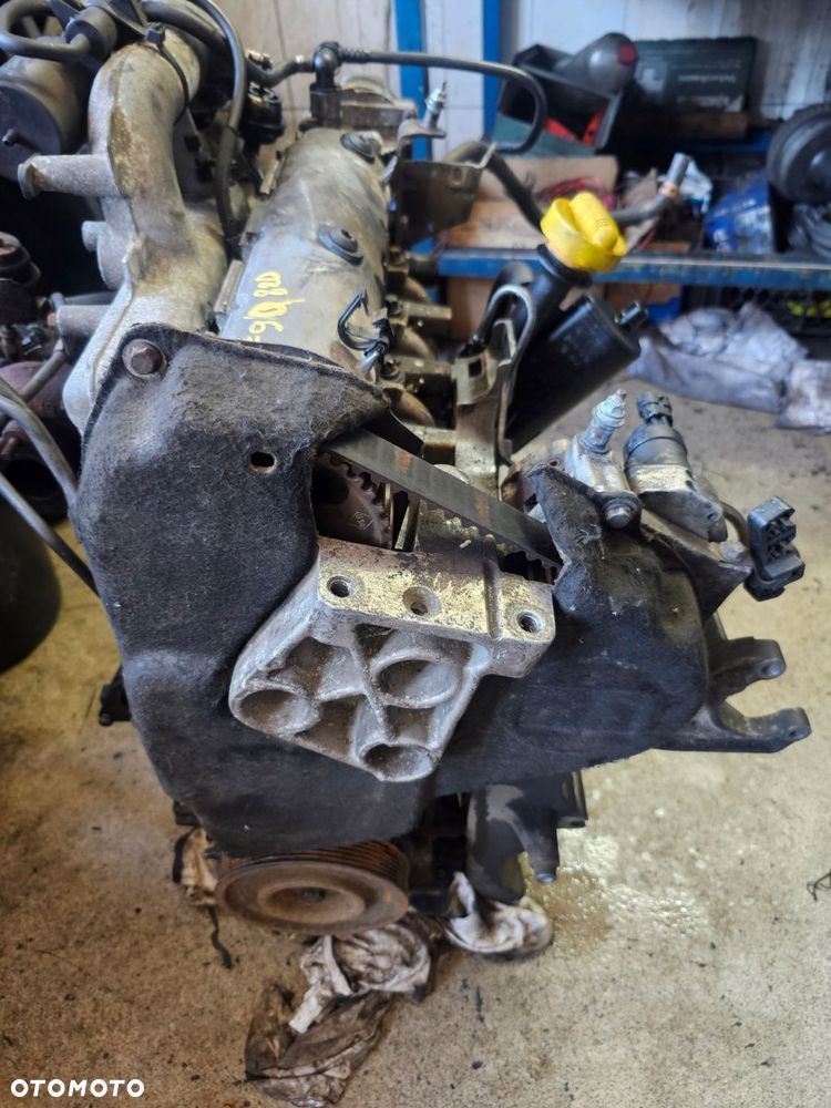 silnik renault trafic espace f9q820 - 2