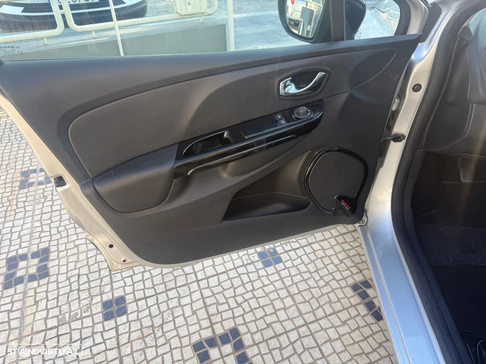 Renault Clio Sport Tourer Energy TCe 90 Start & Stop Dynamique - 8